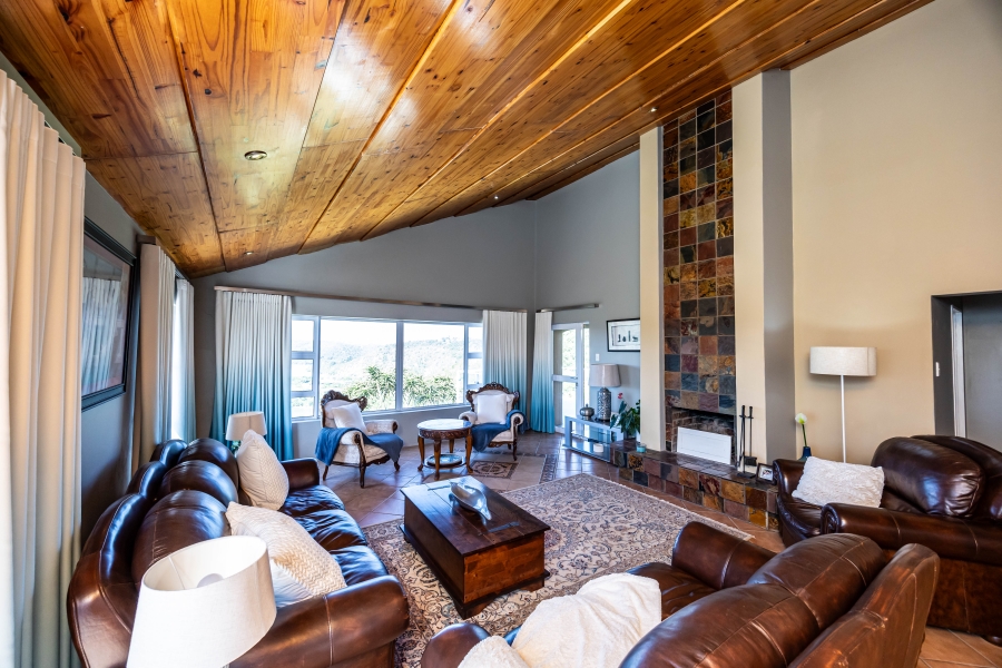 5 Bedroom Property for Sale in Gonubie North Eastern Cape